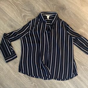 H&M button down blouse